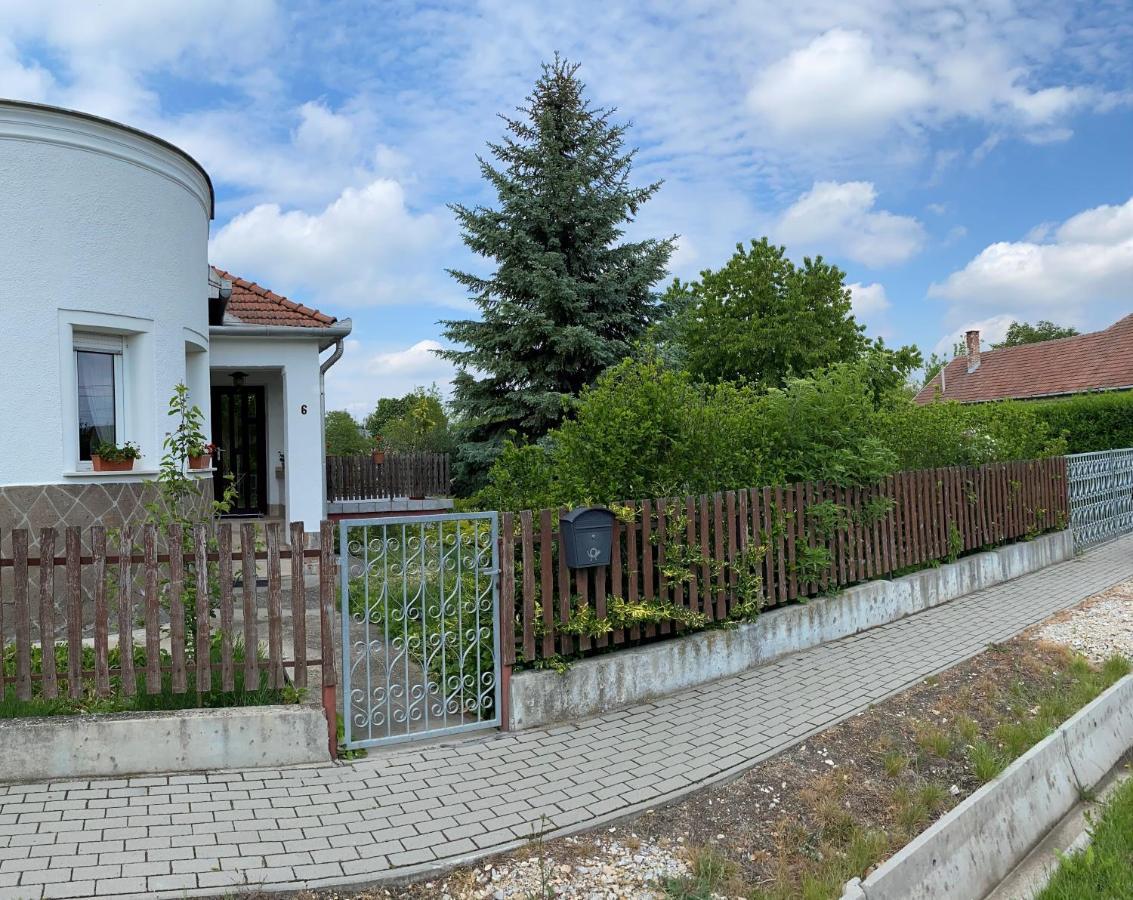 Levendula Vendeghaz Hotel Borsodivánka Buitenkant foto